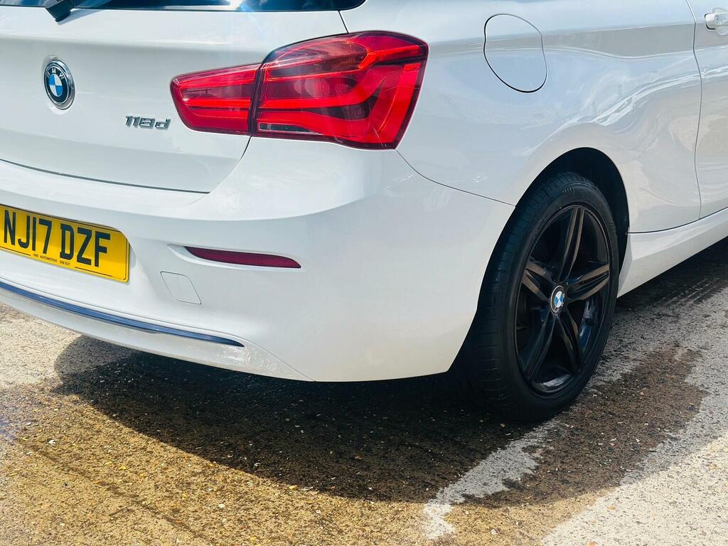 BMW 1 Series 118I Sport 5-Door White #13