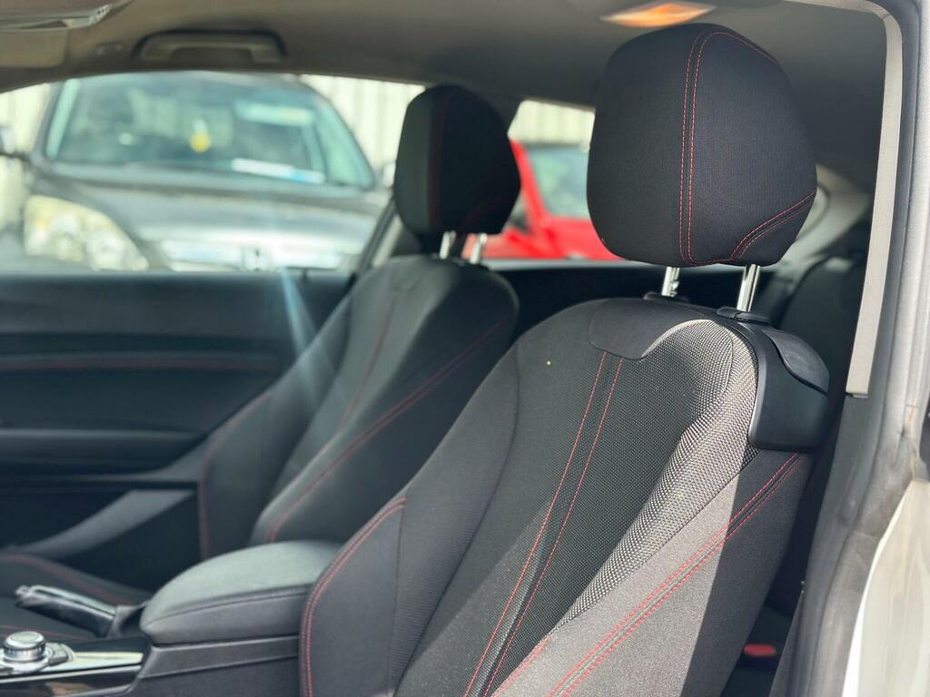 BMW 1 Series 118I Sport 5-Door White #30