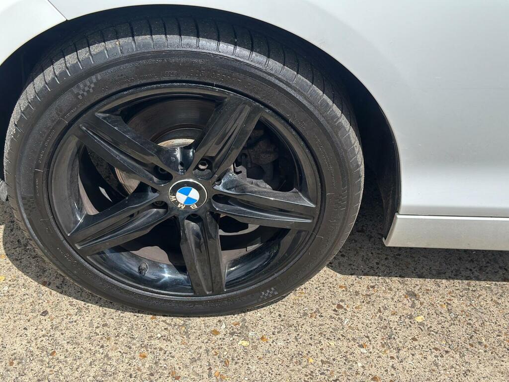 BMW 1 Series 118I Sport 5-Door White #36