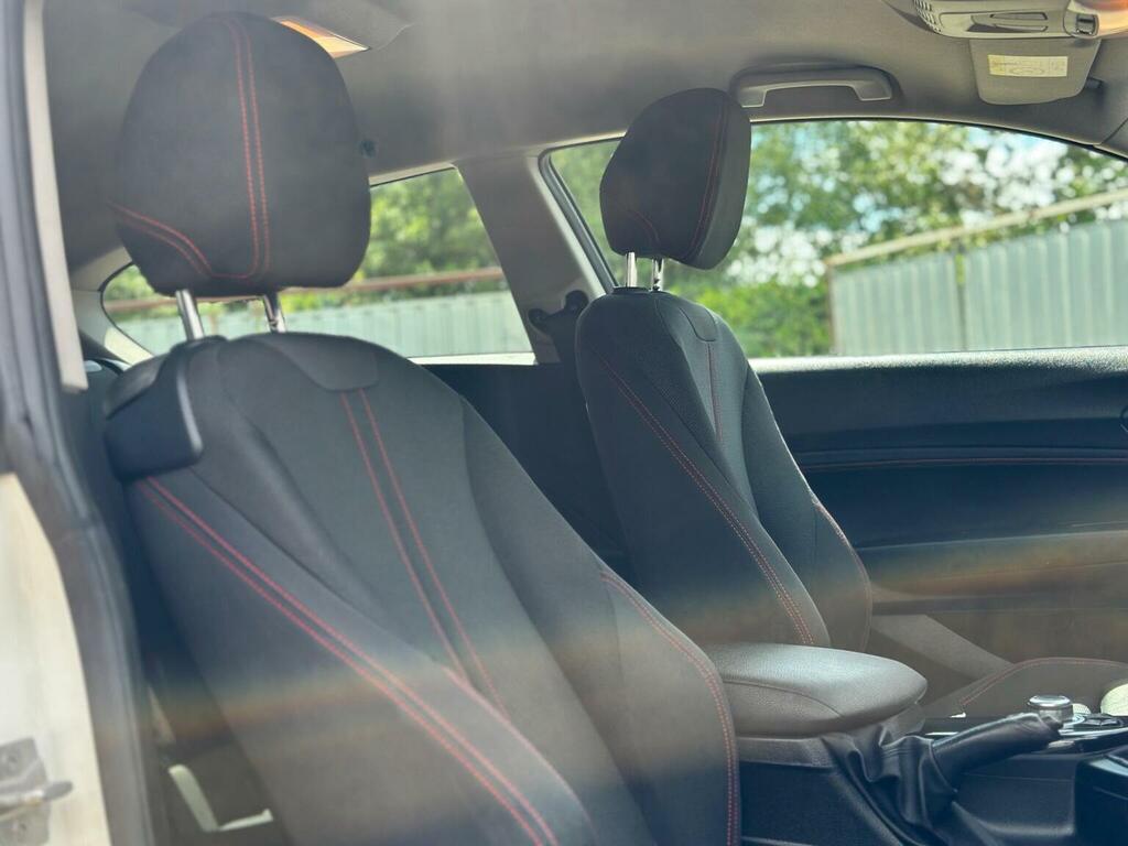 BMW 1 Series 118I Sport 5-Door White #20