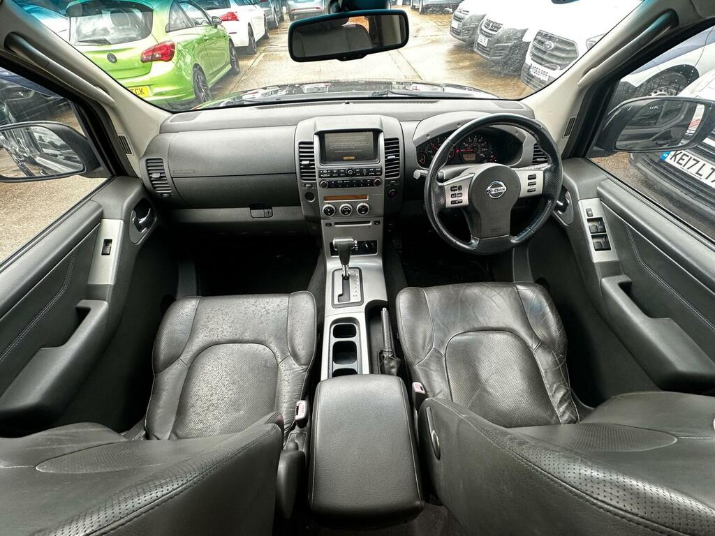 Nissan Navara Grey #30
