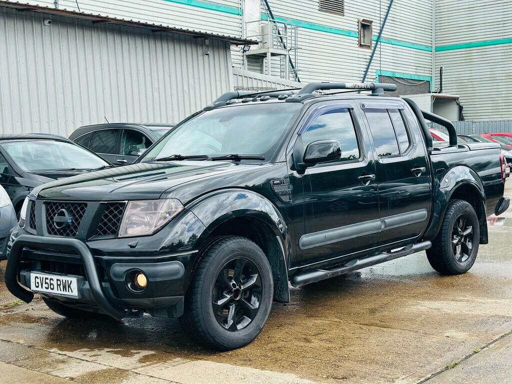 Nissan Navara 2.5 Dci Aventura Black #2