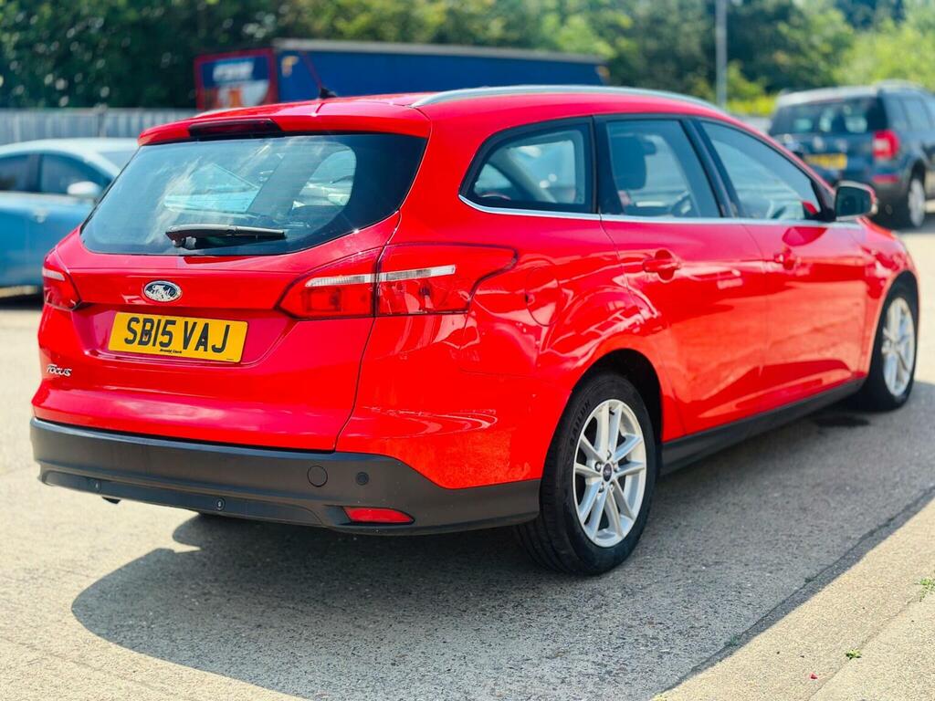 Ford Focus Estate 1.5 Tdci Zetec Euro 6 Ss 201515 Red #4