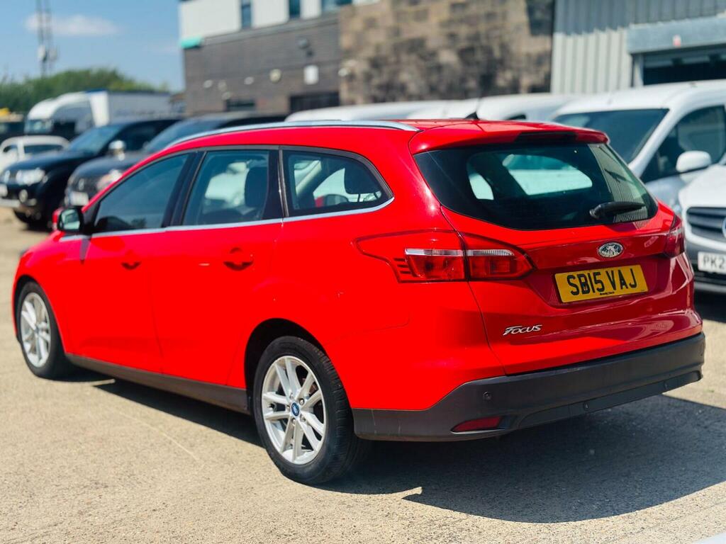 Ford Focus Estate 1.5 Tdci Zetec Euro 6 Ss 201515 Red #3