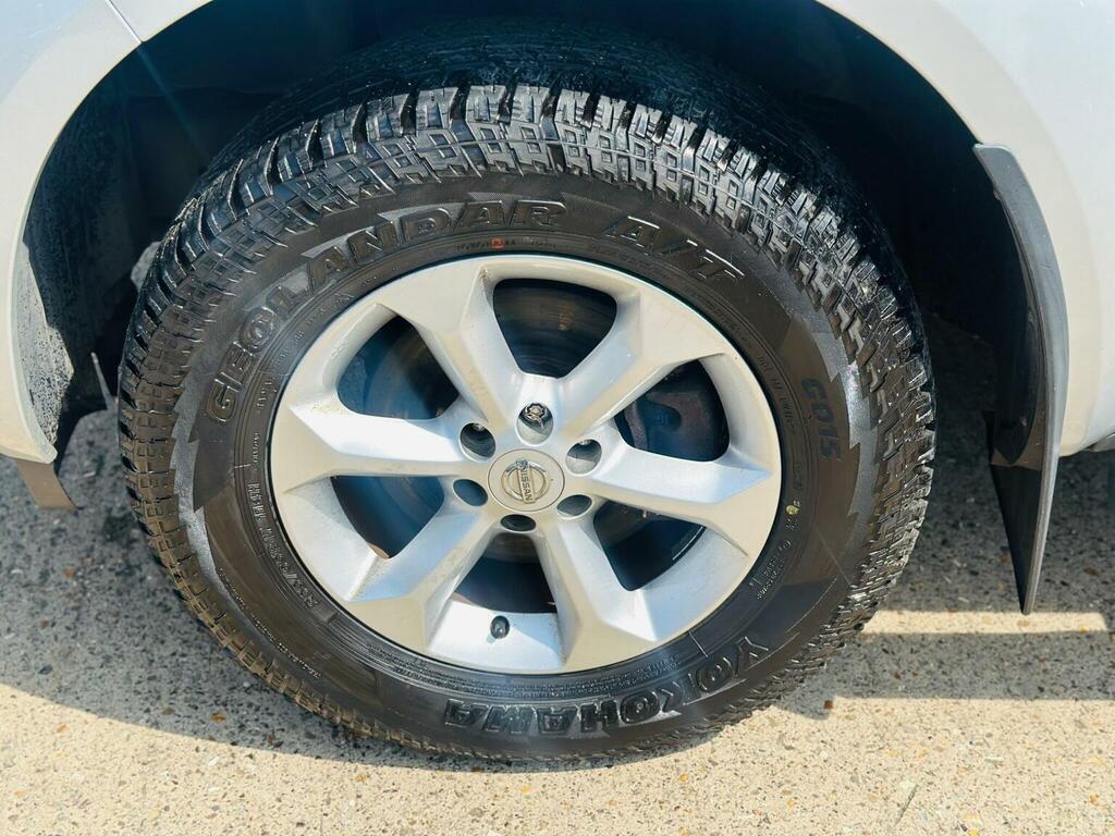 Nissan Navara Crew Cab 4X4  #42