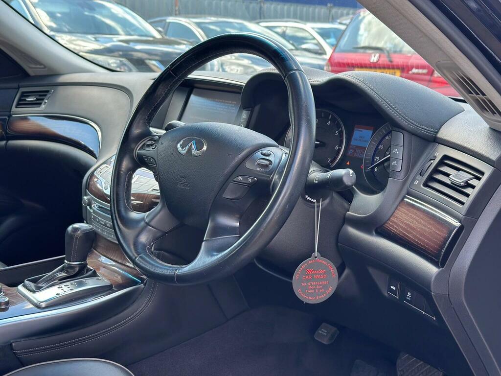 Infiniti Q70 Sport Tech D Grey #21