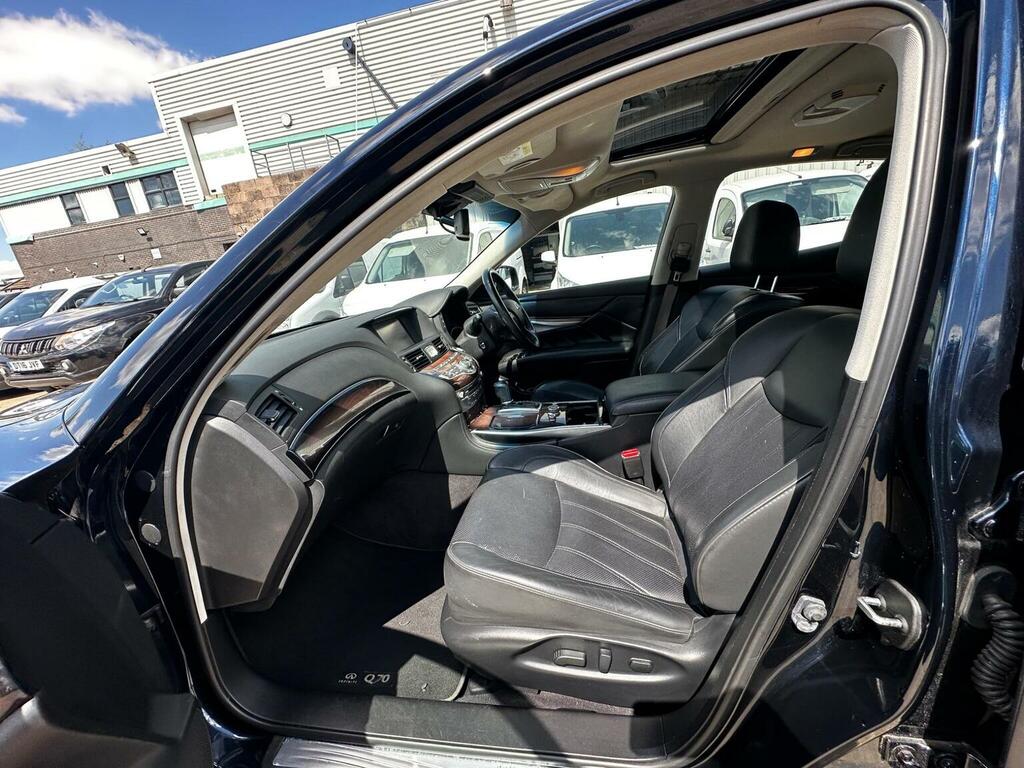 Infiniti Q70 Sport Tech D Grey #42