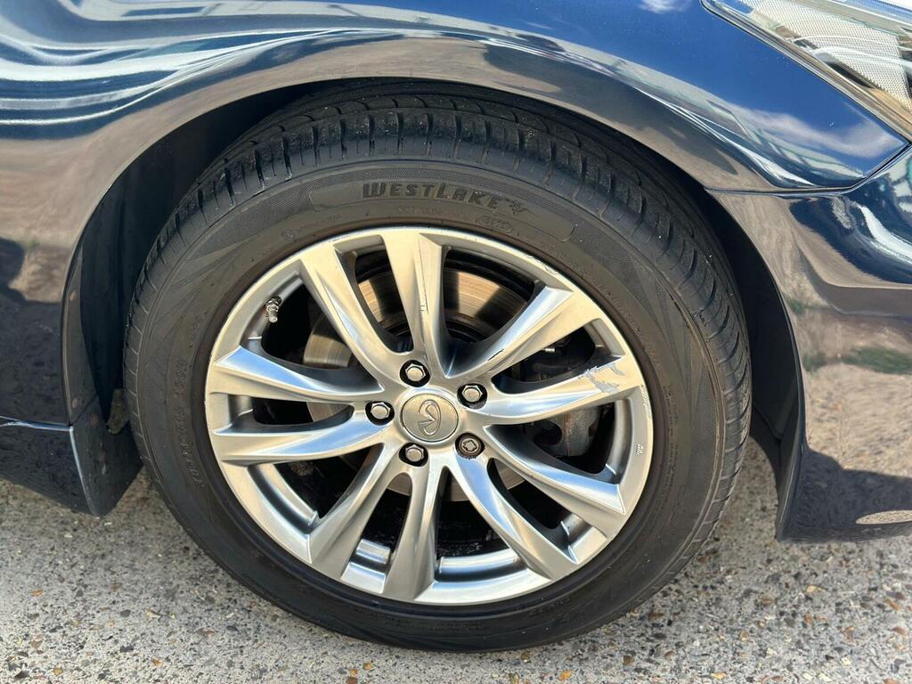 Infiniti Q70 Sport Tech D Grey #50