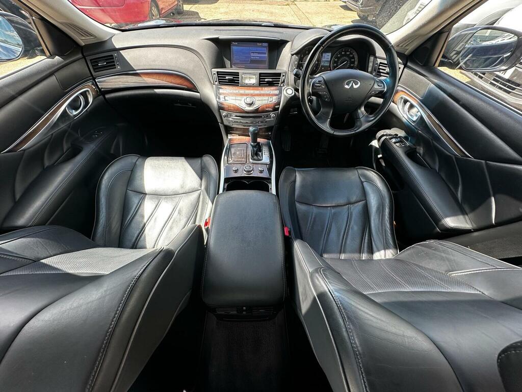 Infiniti Q70 Sport Tech D Grey #34