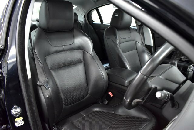 Jaguar XF 2011 3.0D S V6 275 Premium Luxury Saloon Aut Black #2