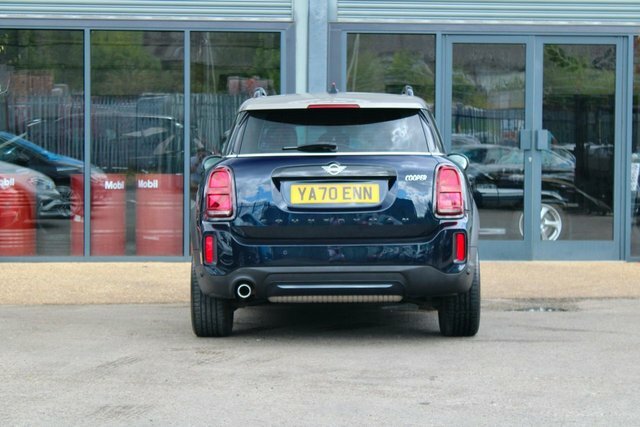 Mini Countryman 1.5 Cooper Exclusive Suv Steptronic Eur YA70ENN Black #6
