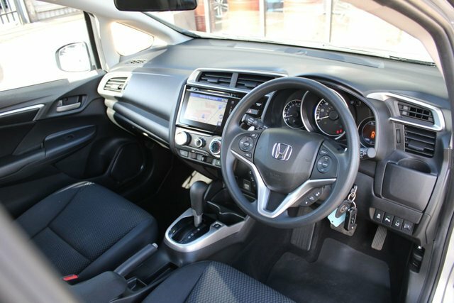 Honda Jazz 1.3 I-vtec S Cvt Euro 6 Ss Grey #12