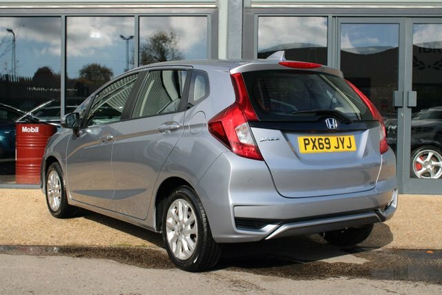 Honda Jazz 1.3 I-vtec Se Navi Hatchback Cvt Euro 6 Silver #2