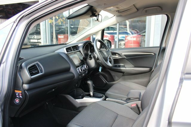 Honda Jazz 1.3 I-vtec S Cvt Euro 6 Ss Grey #9