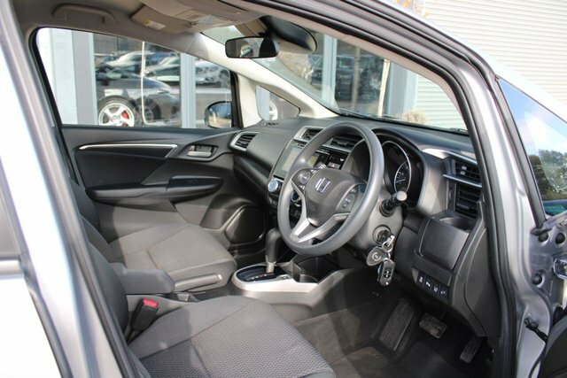 Honda Jazz 1.3 I-vtec Se Navi Hatchback Cvt Euro 6 Silver #5