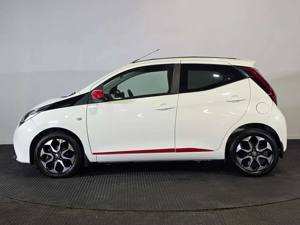Toyota Aygo 1.0 Vvt-i X-trend Hatchback X-shift Eur GP70HMV White #4