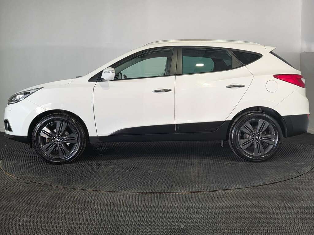 Hyundai Ix35 2.0 Crdi Premium Suv 4Wd Euro 5 1 White #4