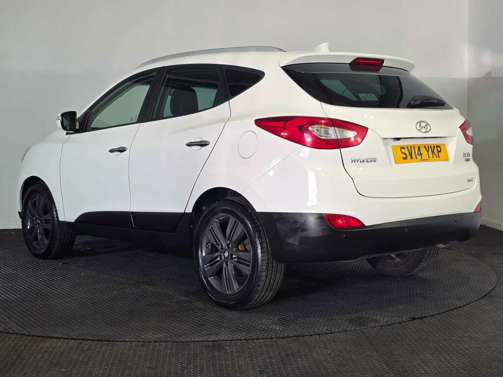 Hyundai Ix35 2.0 Crdi Premium Suv 4Wd Euro 5 1 White #5