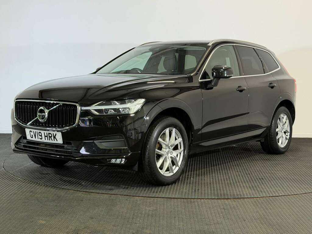 Volvo XC60 2.0 T5 Momentum Pro Suv Awd Euro 6 GV19HRK Black #3
