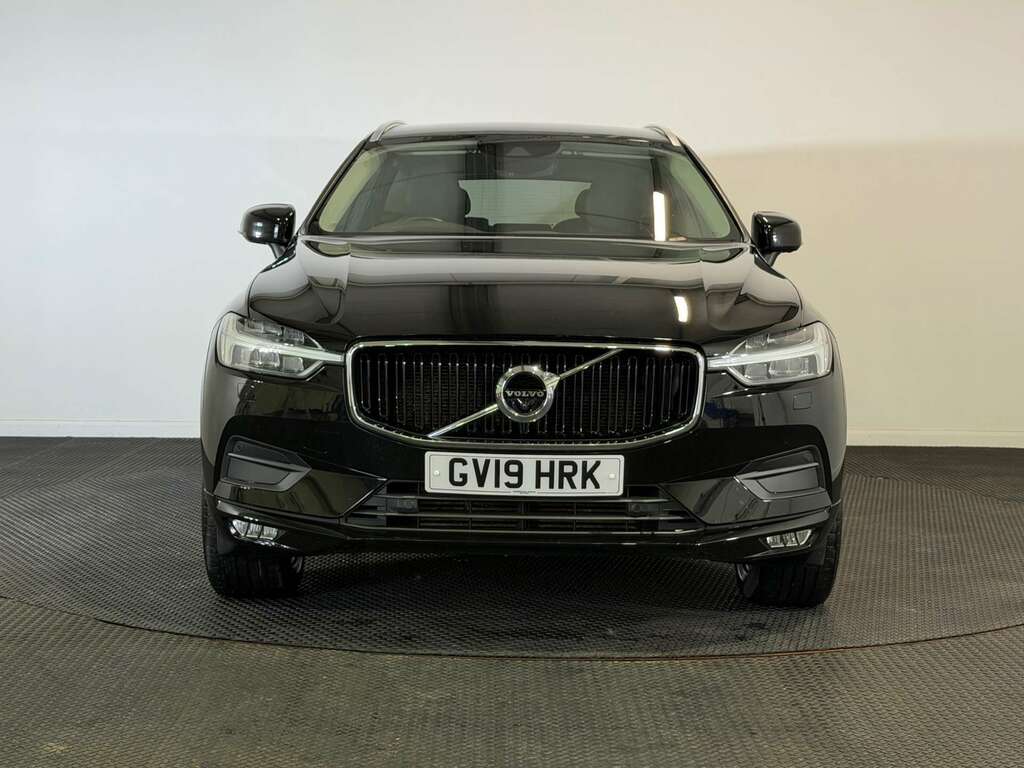 Volvo XC60 2.0 T5 Momentum Pro Suv Awd Euro 6 GV19HRK Black #2