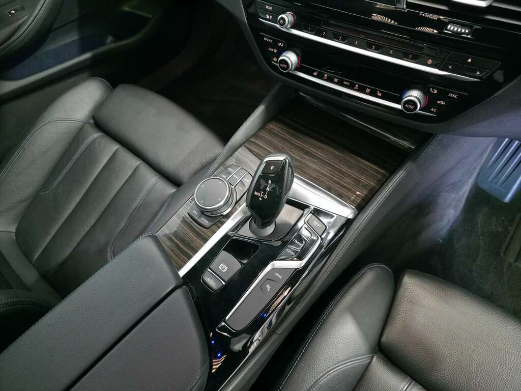BMW 5 Series 530E M Sport Black #15