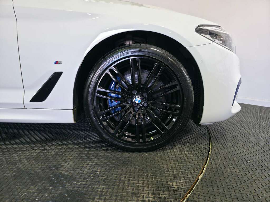 BMW 5 Series 530E M Sport Black #83
