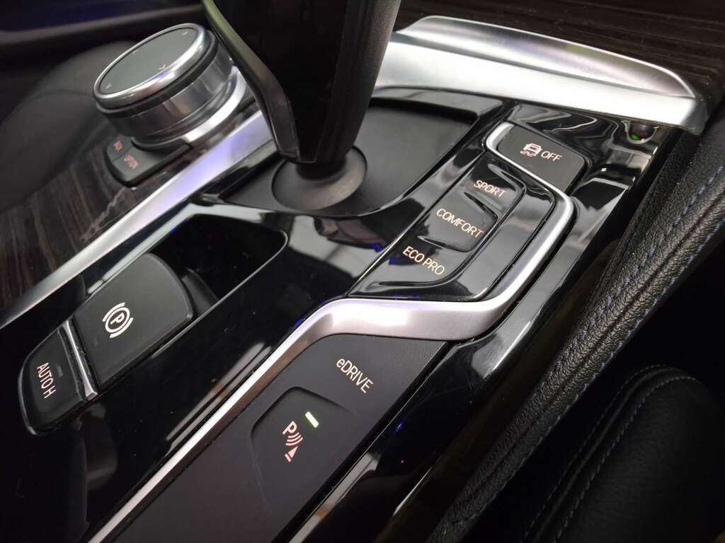 BMW 5 Series 530E M Sport Black #57