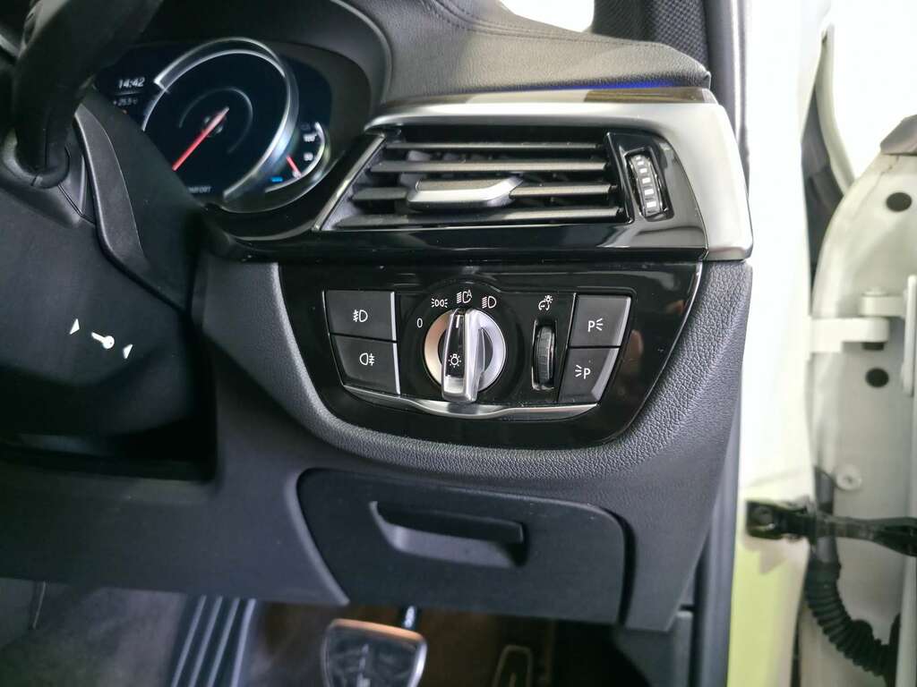 BMW 5 Series 530E M Sport Black #17
