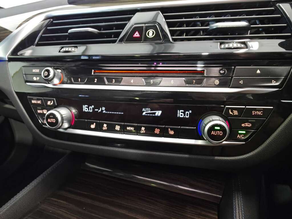 BMW 5 Series 530E M Sport Black #53