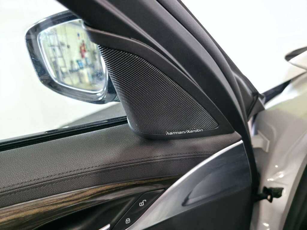 BMW 5 Series 530E M Sport Black #76
