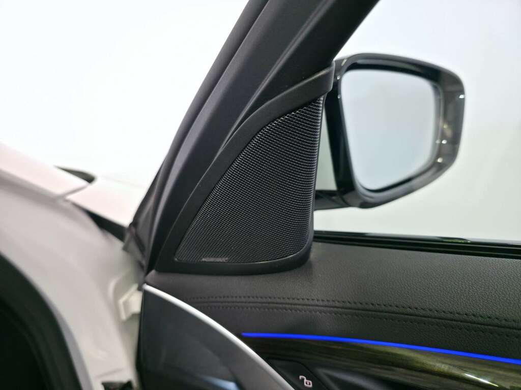 BMW 5 Series 530E M Sport Black #28