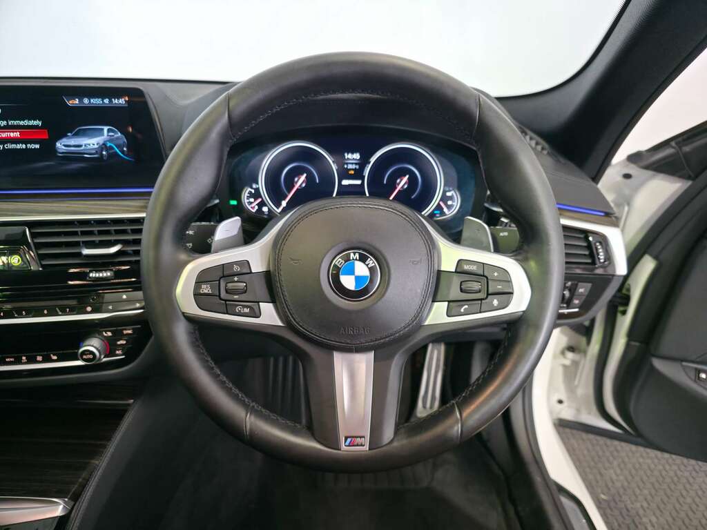 BMW 5 Series 530E M Sport Black #33