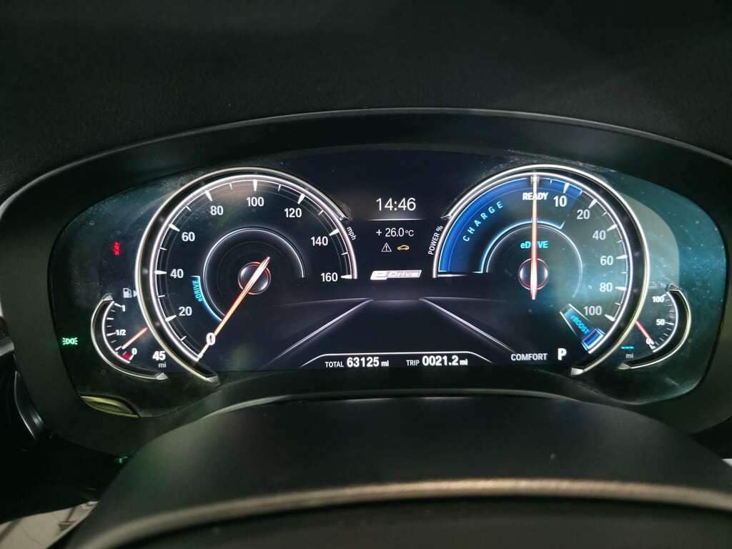 BMW 5 Series 530E M Sport Black #36