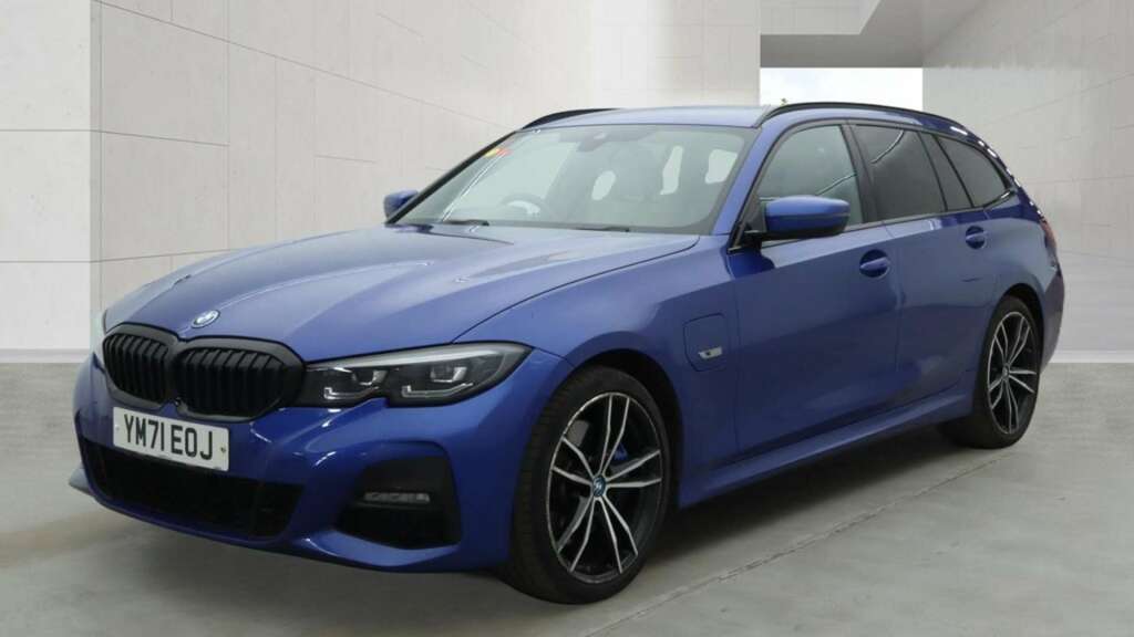 BMW 3 Series 2.0 330E 12Kwh M Sport Touring Plug-in Blue #2