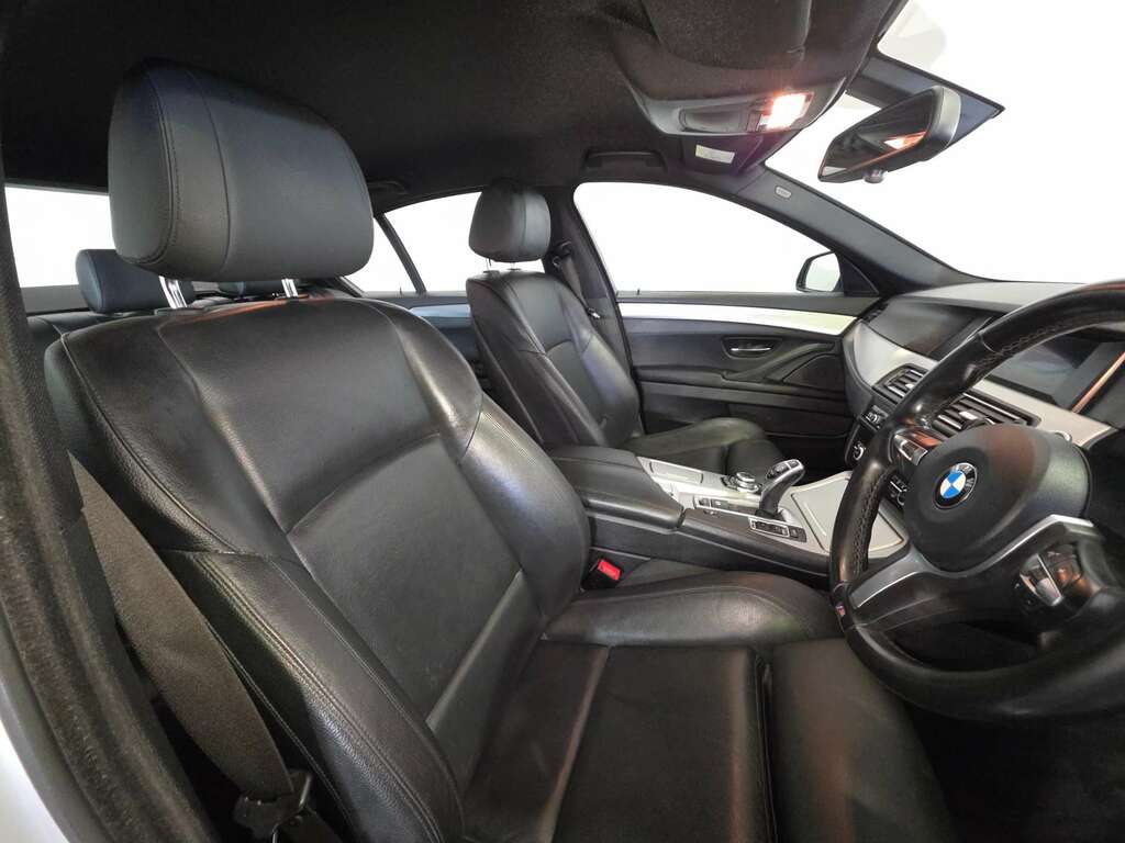 BMW 5 Series Saloon 2.0 520D Se Euro 6 Ss 201616 Black #10