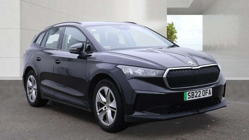Skoda ENYAQ Iv 62Kwh 60 Suv Dc120kw 179 P Black