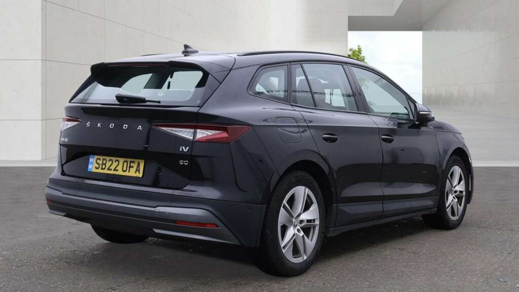 Skoda ENYAQ Iv 62Kwh 60 Suv Dc120kw 179 P Black #4