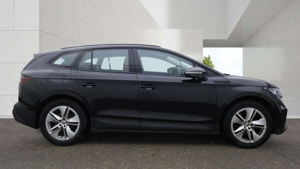 Skoda ENYAQ Iv 62Kwh 60 Suv Dc120kw 179 P Black #5