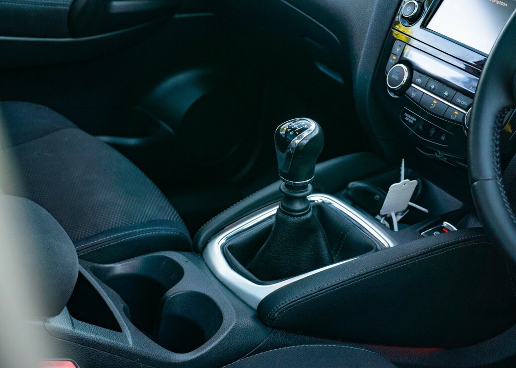 Nissan Qashqai Qashqai N-tec Dig-t Cvt Silver #8