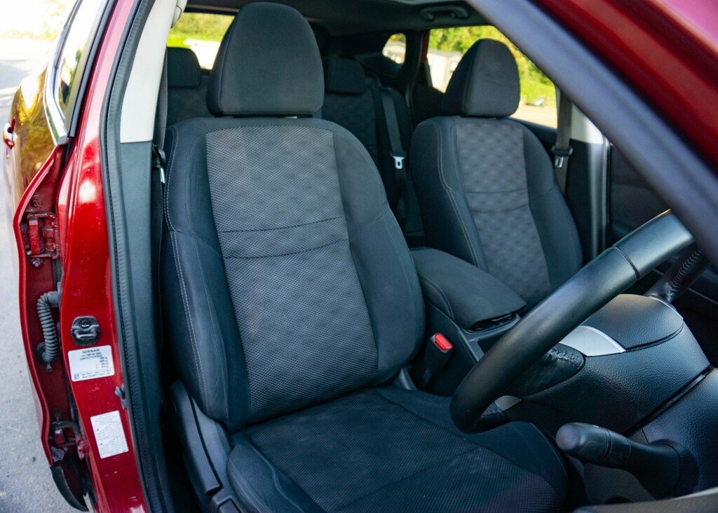 Nissan Qashqai Qashqai N-tec Dig-t Cvt Silver #12