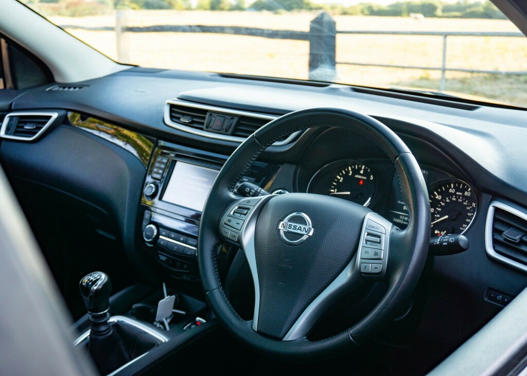 Nissan Qashqai Qashqai N-tec Dig-t Cvt Silver #10