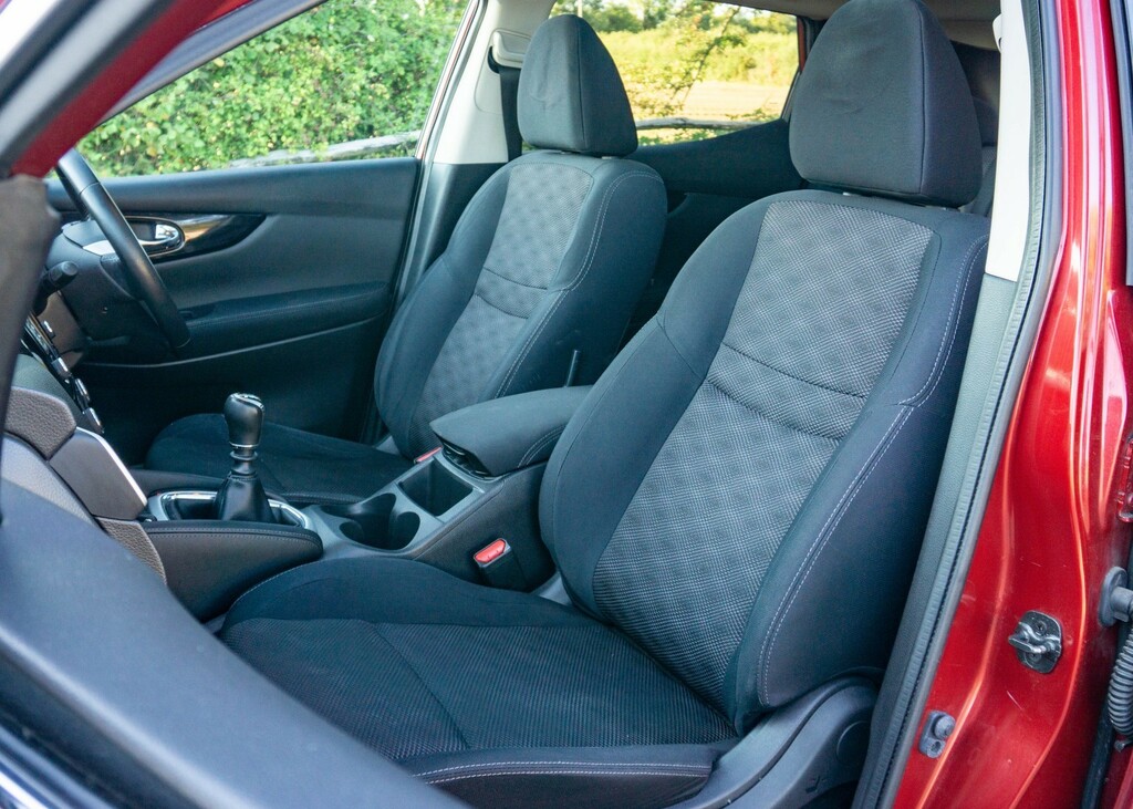 Nissan Qashqai Qashqai N-tec Dig-t Cvt Silver #37