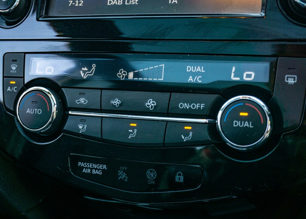 Nissan Qashqai Qashqai N-tec Dig-t Cvt Silver #42
