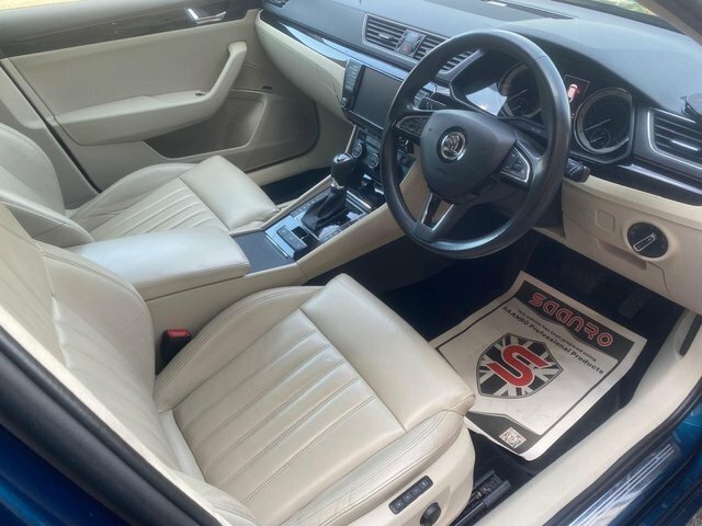 Skoda Superb 2.0 Tdi Se Estate Euro 6 Ss White #15