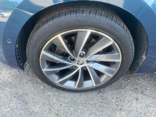 Skoda Superb 2.0 Tdi Se Estate Euro 6 Ss White #28