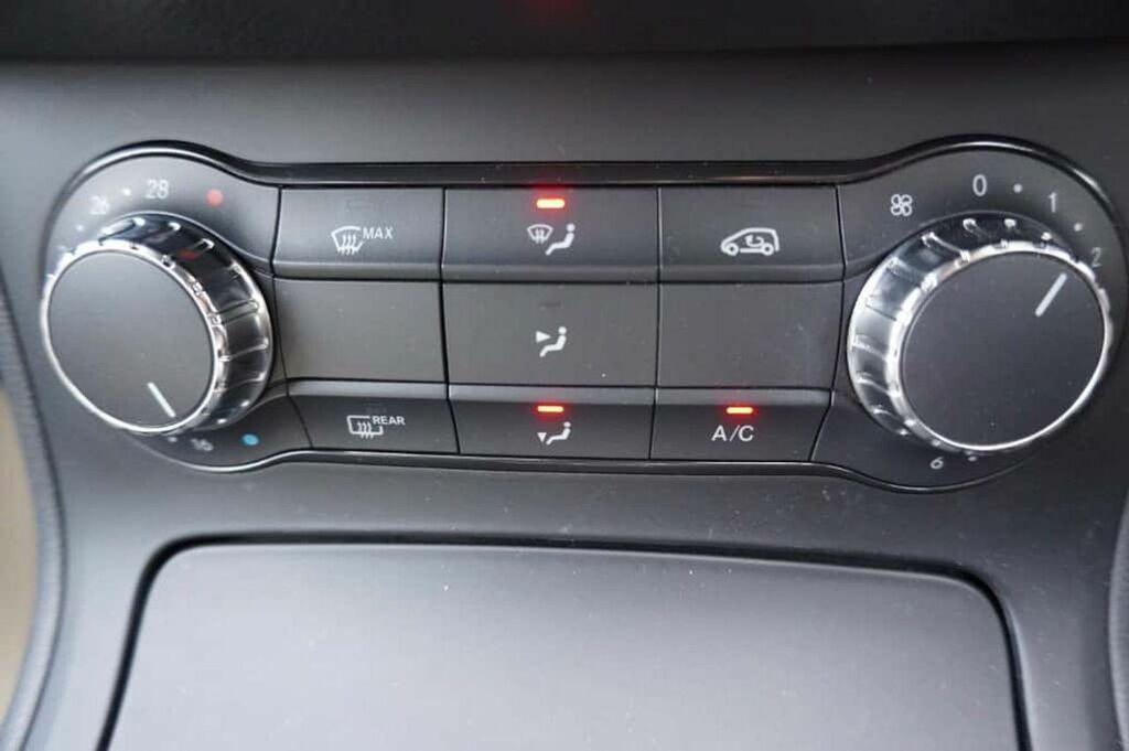 Mercedes-Benz B Class 1.6 B180 Blueefficiency Sport Mpv Manua Black #20