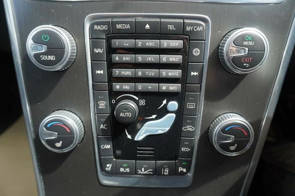 Volvo XC60 D5 220 R Design Lux Nav Awd Geartronic Grey #23