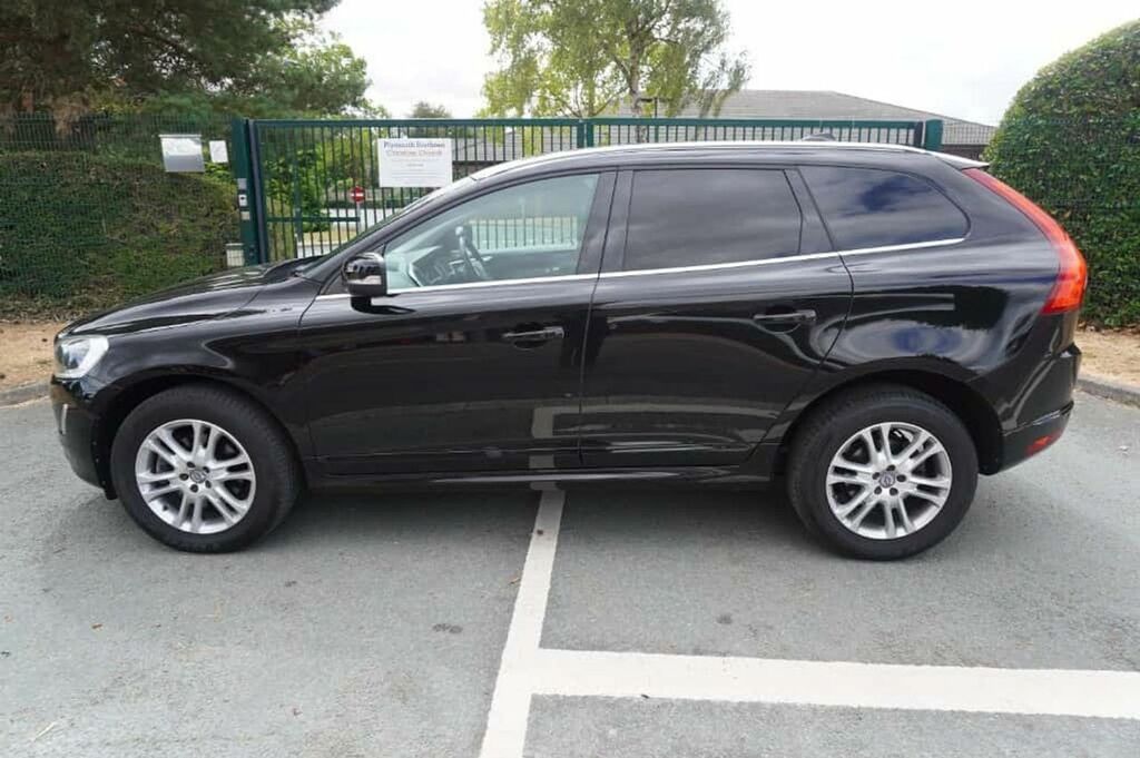 Volvo XC60 2.0 D4 Se Lux Nav 25735 Miles Black #4