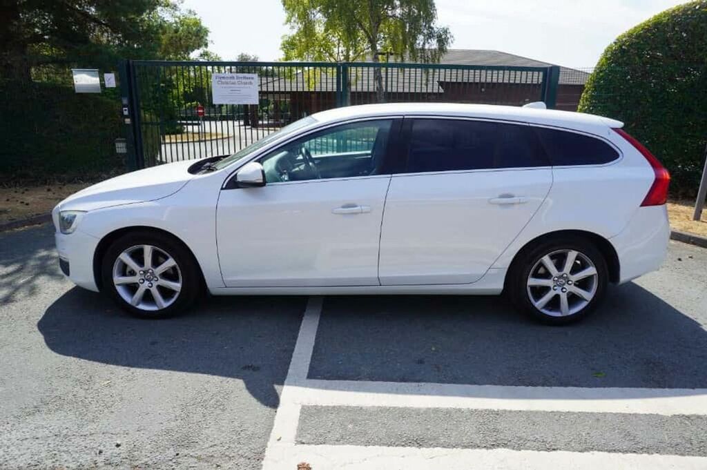 Volvo V60 2.0 D4 Se Lux Nav 31169Miles White #4