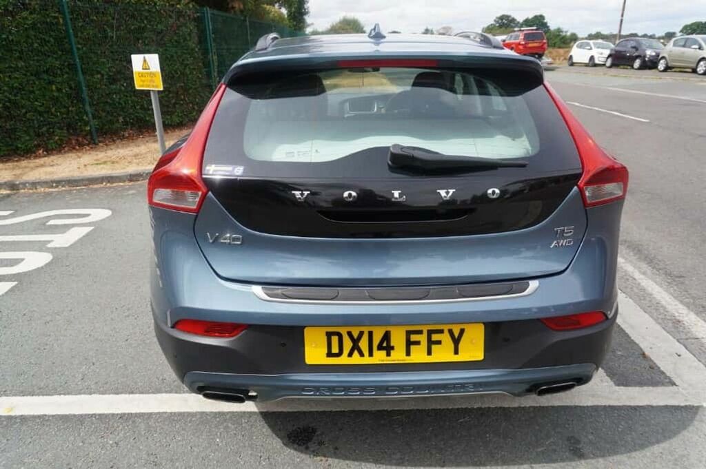 Volvo V40 Cross Country 2.0 T5 Cross Country Blue #6